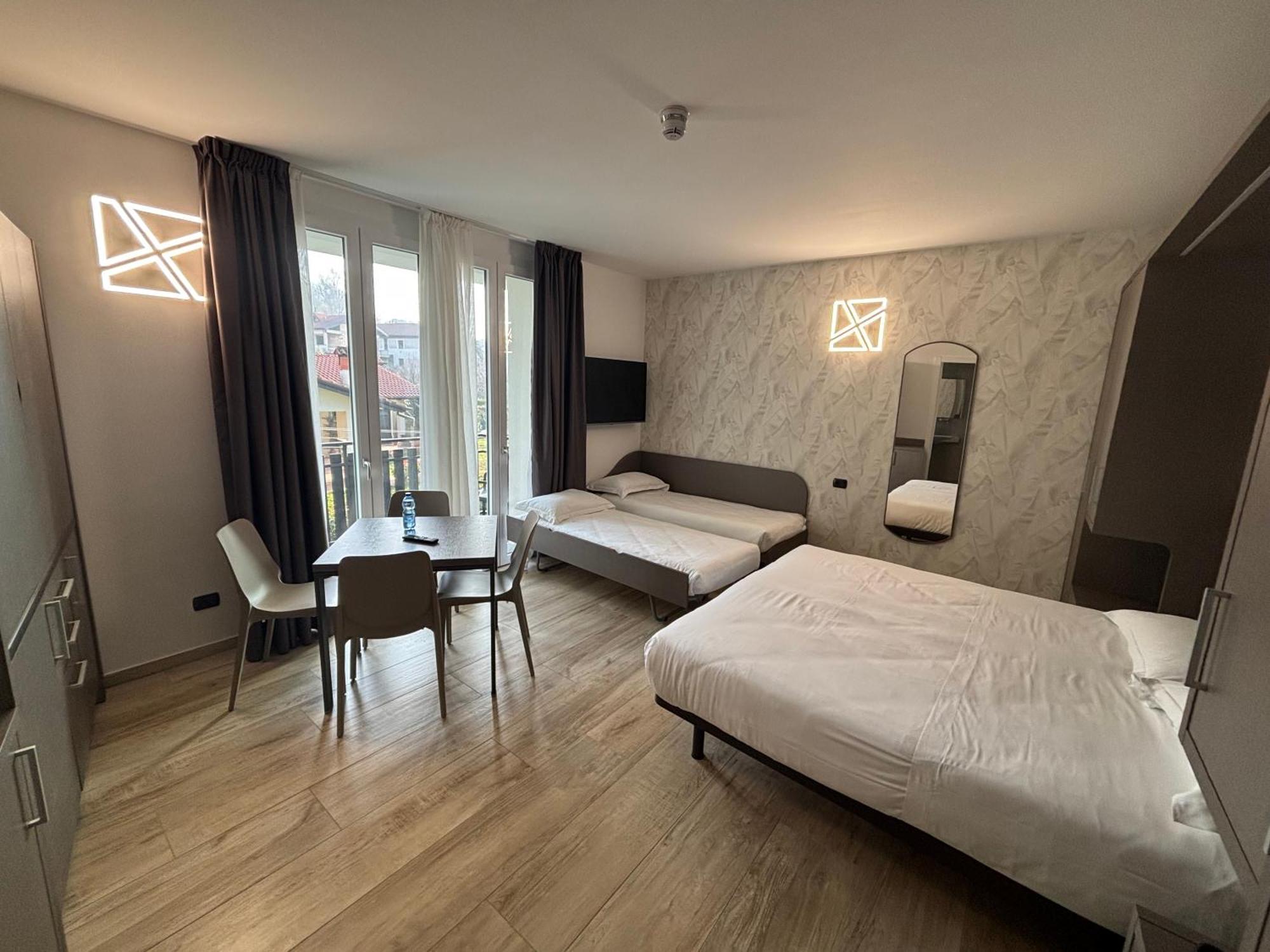 Bis Hotel Varese Exteriör bild