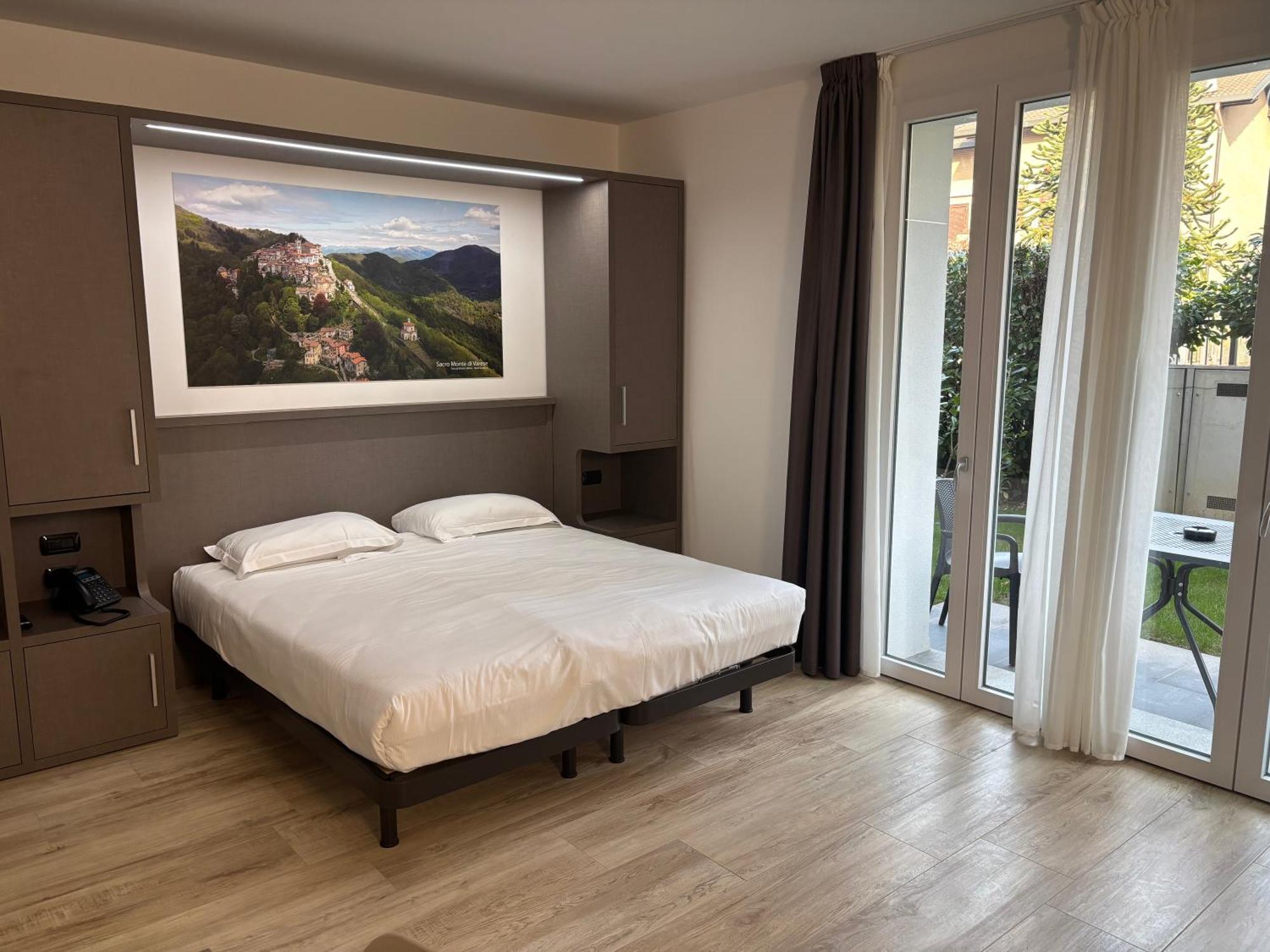 Bis Hotel Varese Exteriör bild