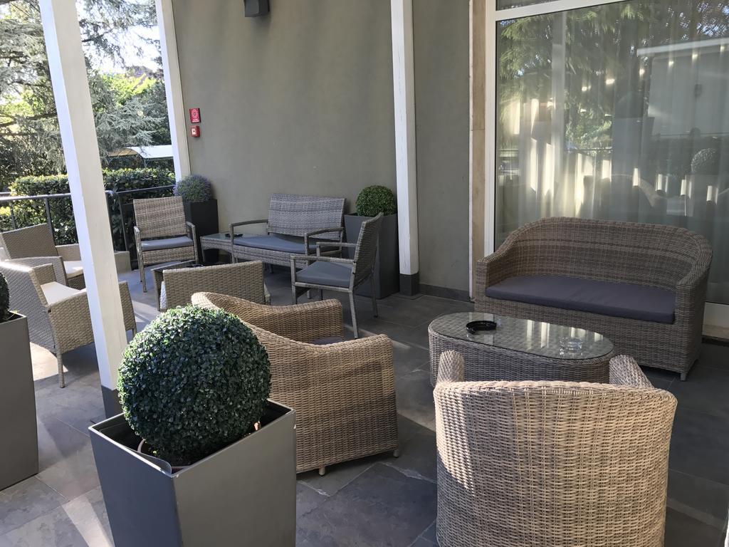 Bis Hotel Varese Exteriör bild